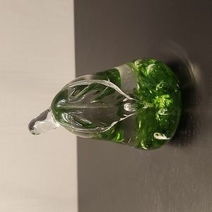 Vintage 1974 Wheatonware Exclusive Art Glass Controlled Bubble Pear Paperweight